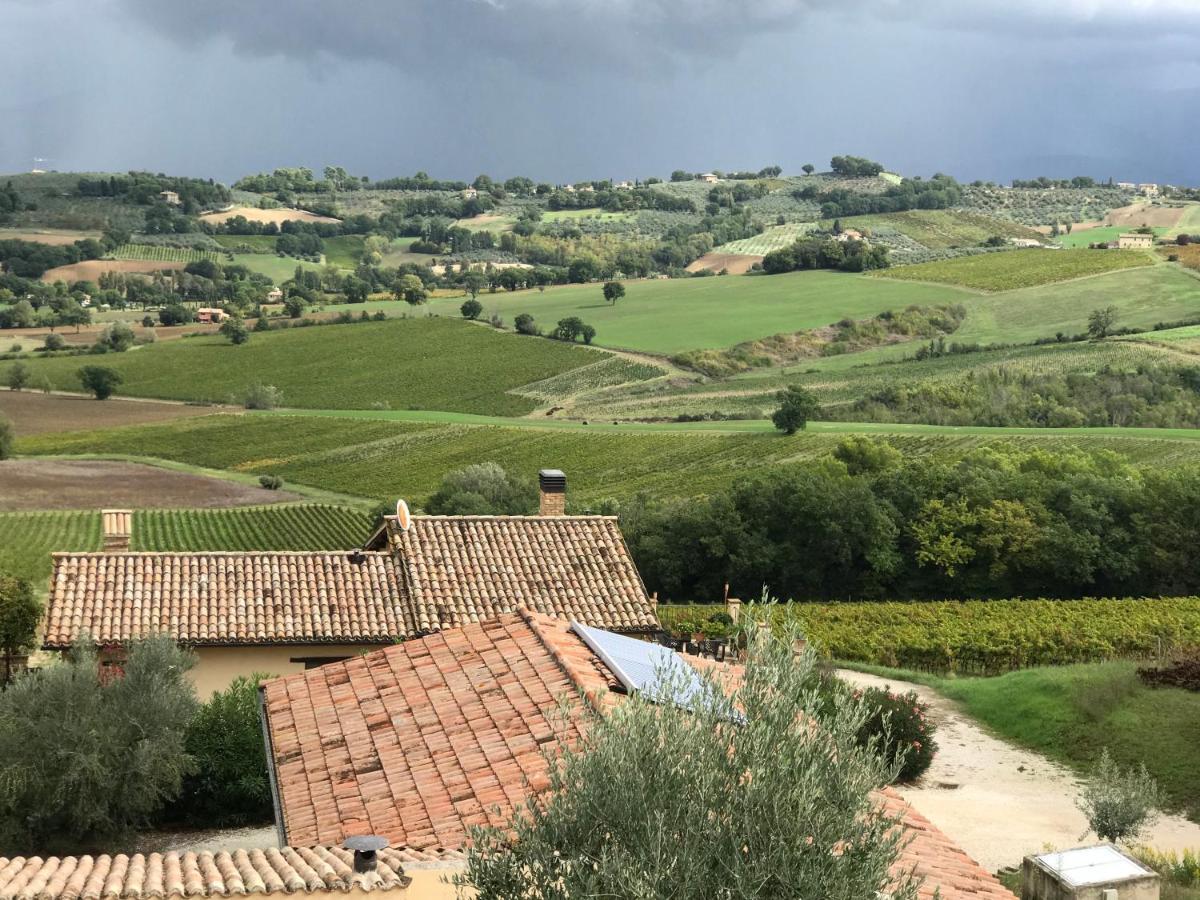 Genius Loci Country Inn Bevagna Exterior photo