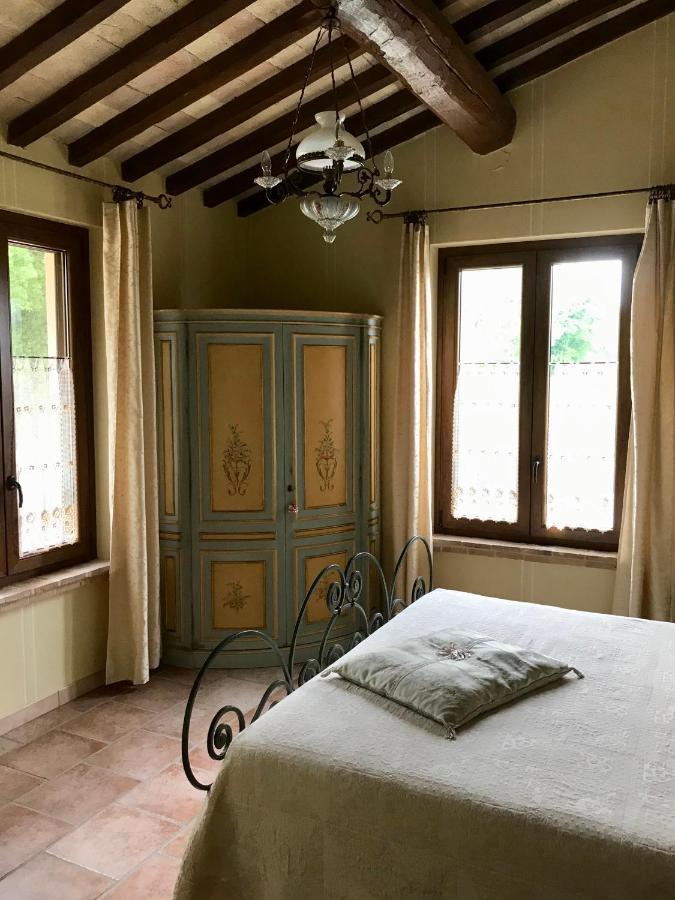 Genius Loci Country Inn Bevagna Exterior photo
