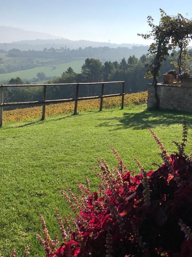 Genius Loci Country Inn Bevagna Exterior photo