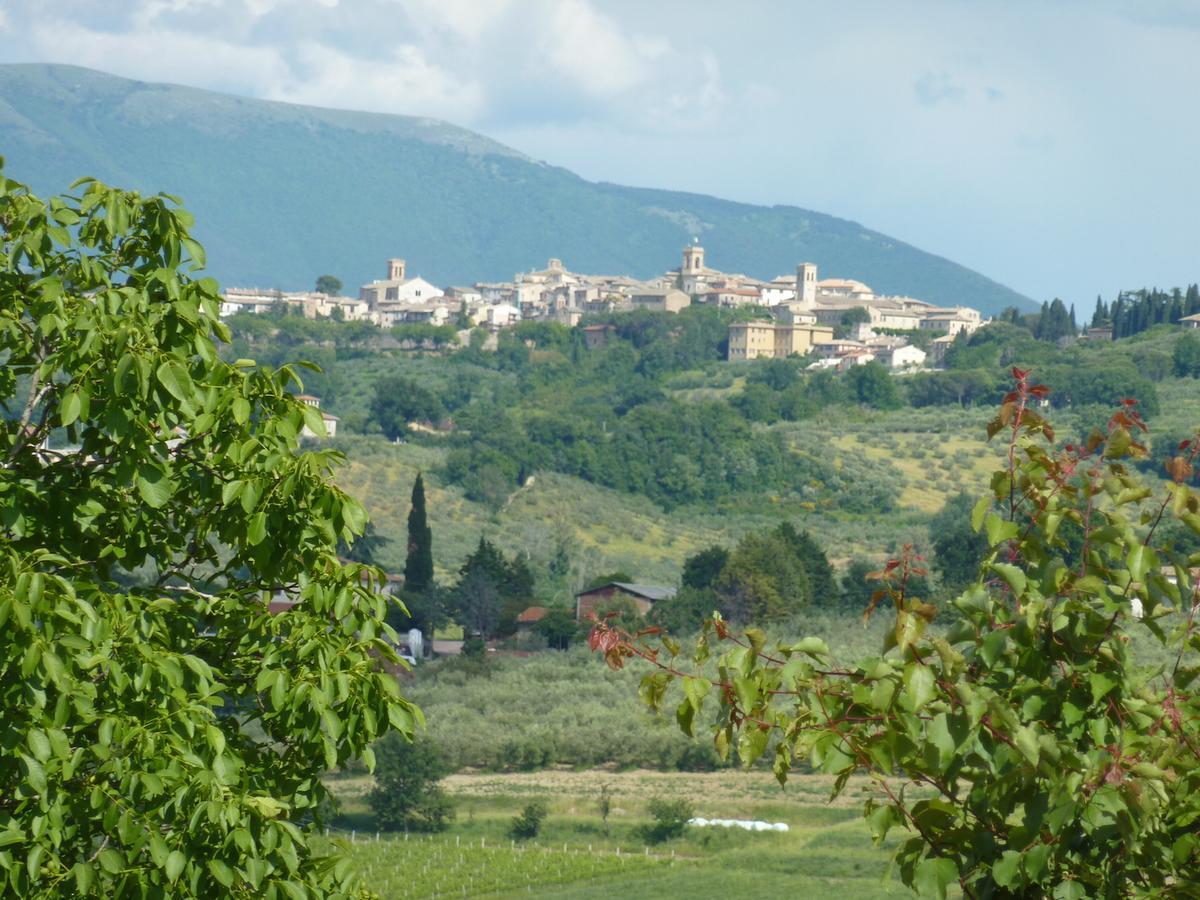 Genius Loci Country Inn Bevagna Exterior photo