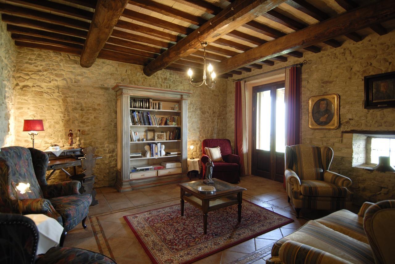 Genius Loci Country Inn Bevagna Exterior photo